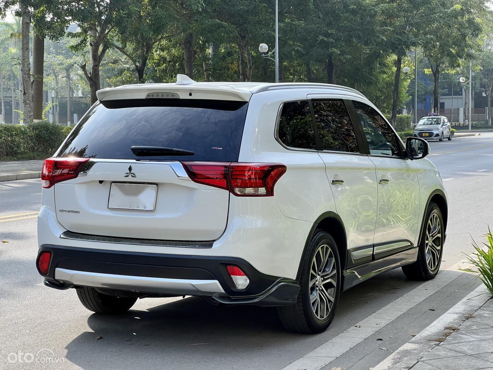 Mitsubishi Outlander 2019 - Cần bán xe sản xuất năm 2019, giá cực tốt