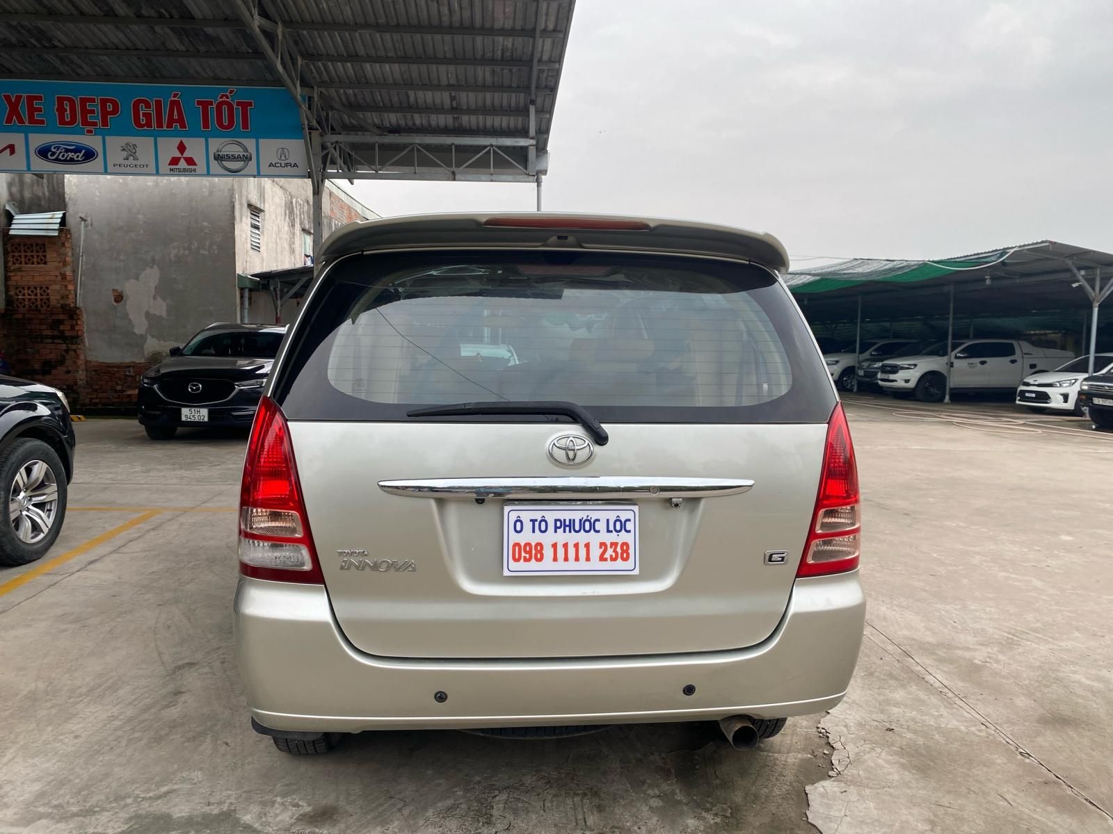 Toyota Innova 2007 - Số sàn, động cơ 2.0 máy xăng đẹp không ngờ, đúng chất xe gia đình