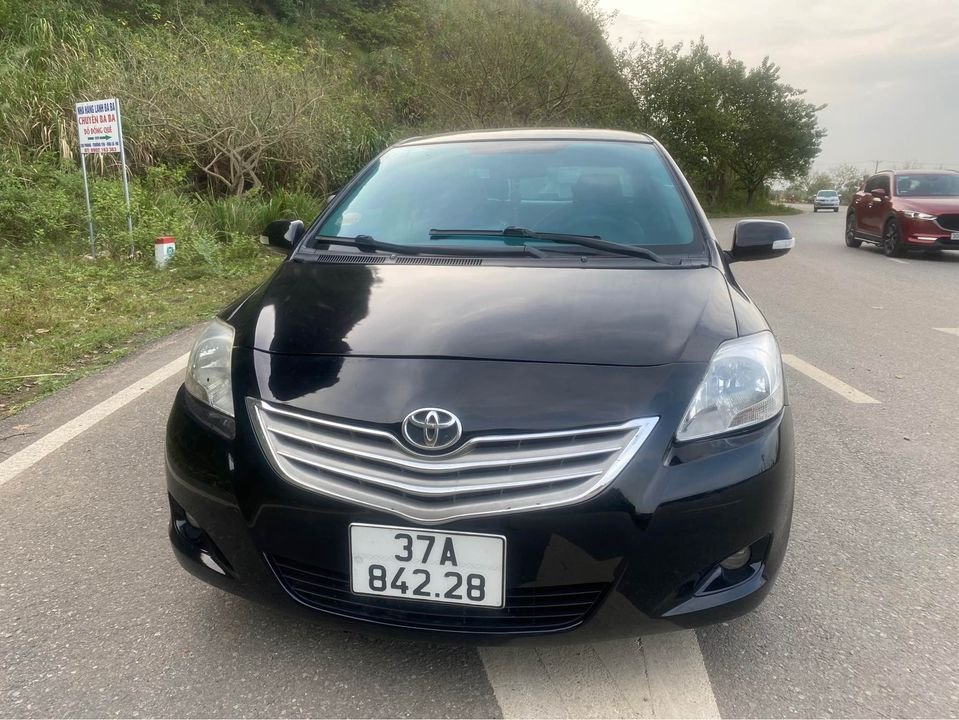 Toyota Vios 2011 - Màu đen giá ưu đãi