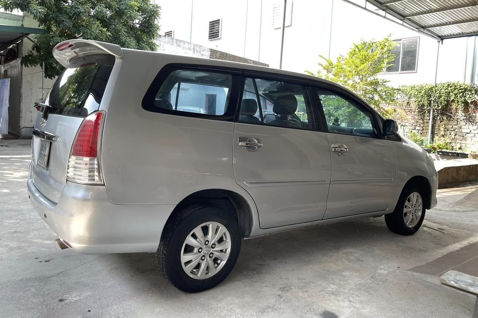 Toyota Innova 2009 - Toyota Innova 2009 số sàn tại Bắc Giang