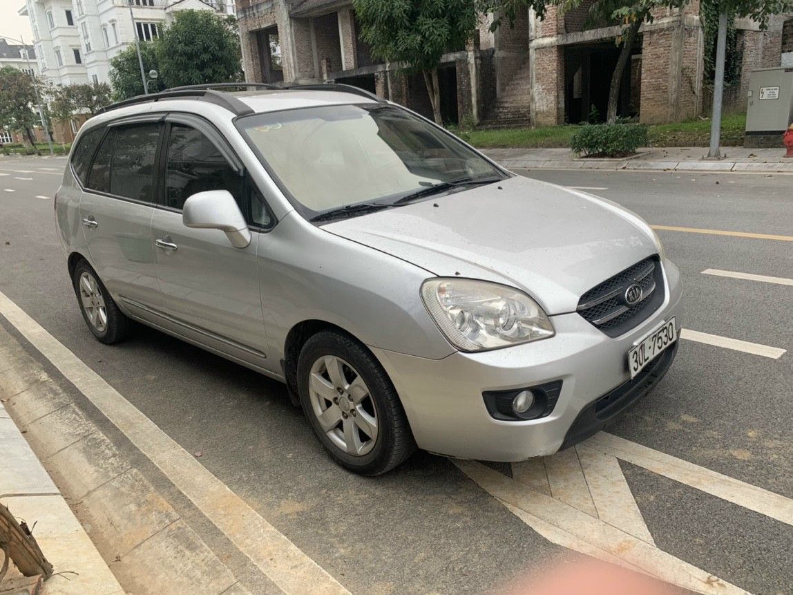 Kia Carens 2008 - Cần bán xe giá 240tr