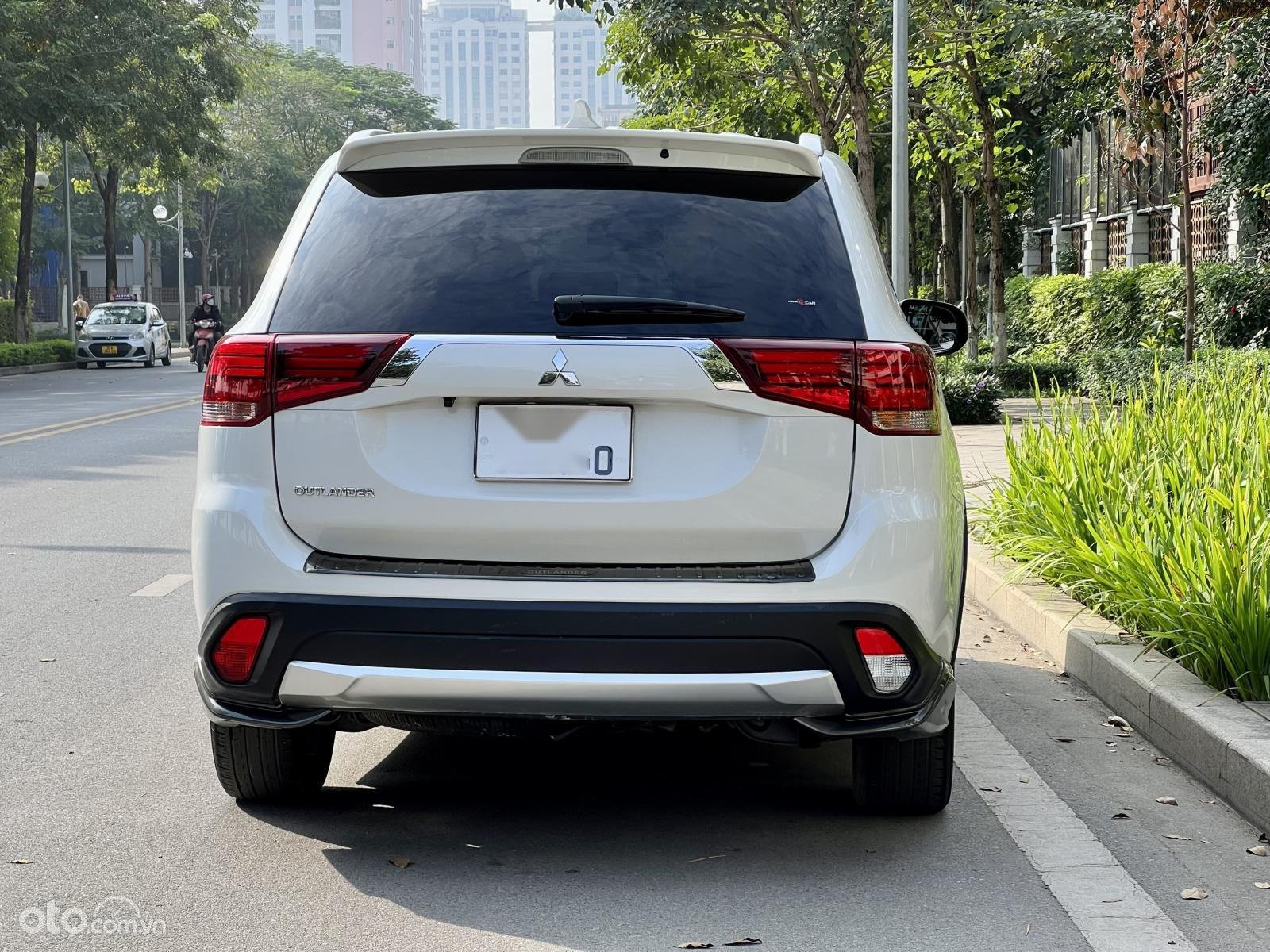 Mitsubishi Outlander 2019 - Cần bán xe sản xuất năm 2019, giá cực tốt