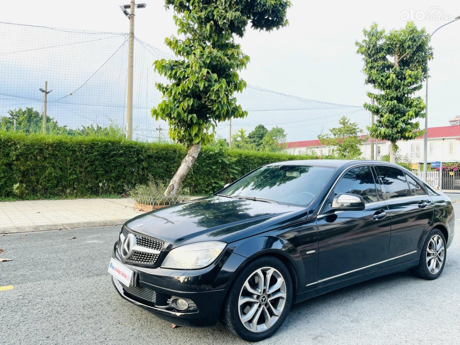 Mercedes-Benz C 230 2008 - Tặng ngay 1 miếng vàng thần tài - Miễn phí 100% thuế trước bạ khi mua xe trong tháng