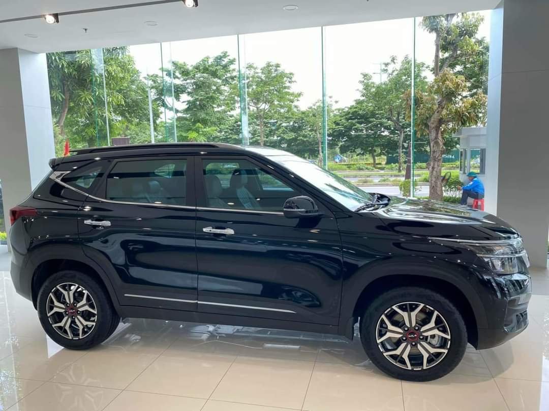 Kia Seltos 2022 - Động cơ xăng 1.4 giá tốt