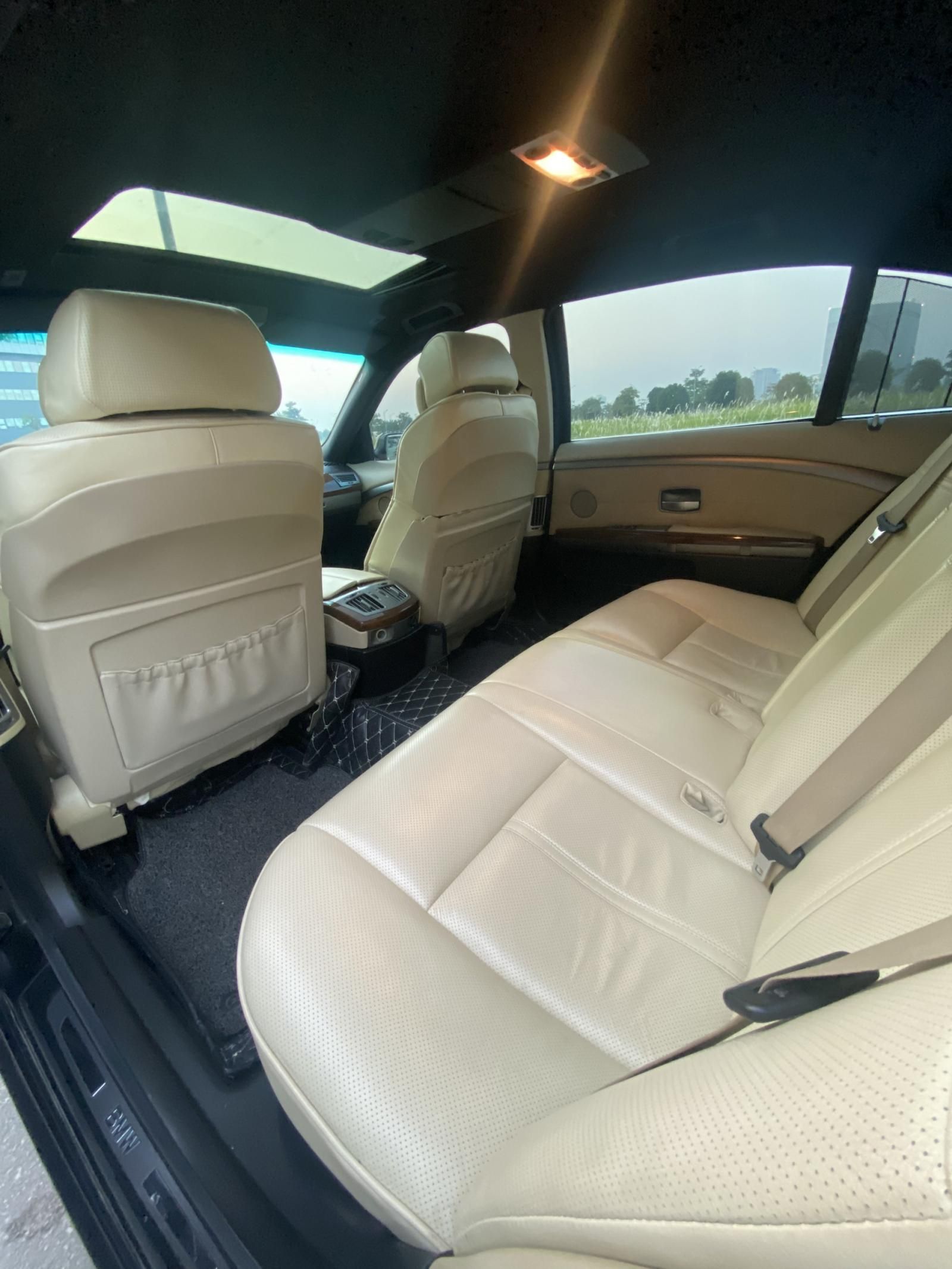 BMW 750Li 2005 - Xe màu đen, xe nhập