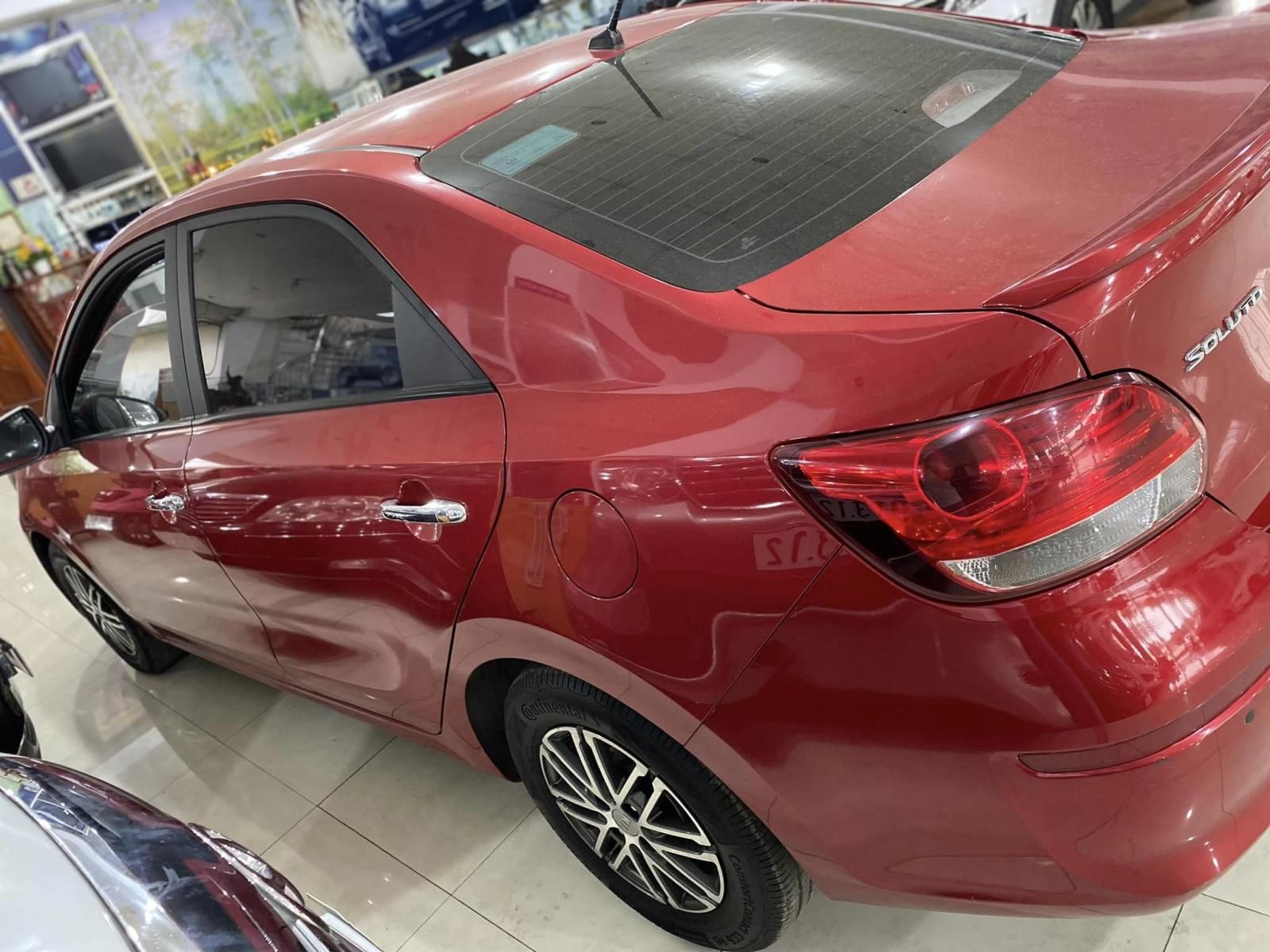 Kia Soluto 2019 - Màu đỏ số tự động, 409tr