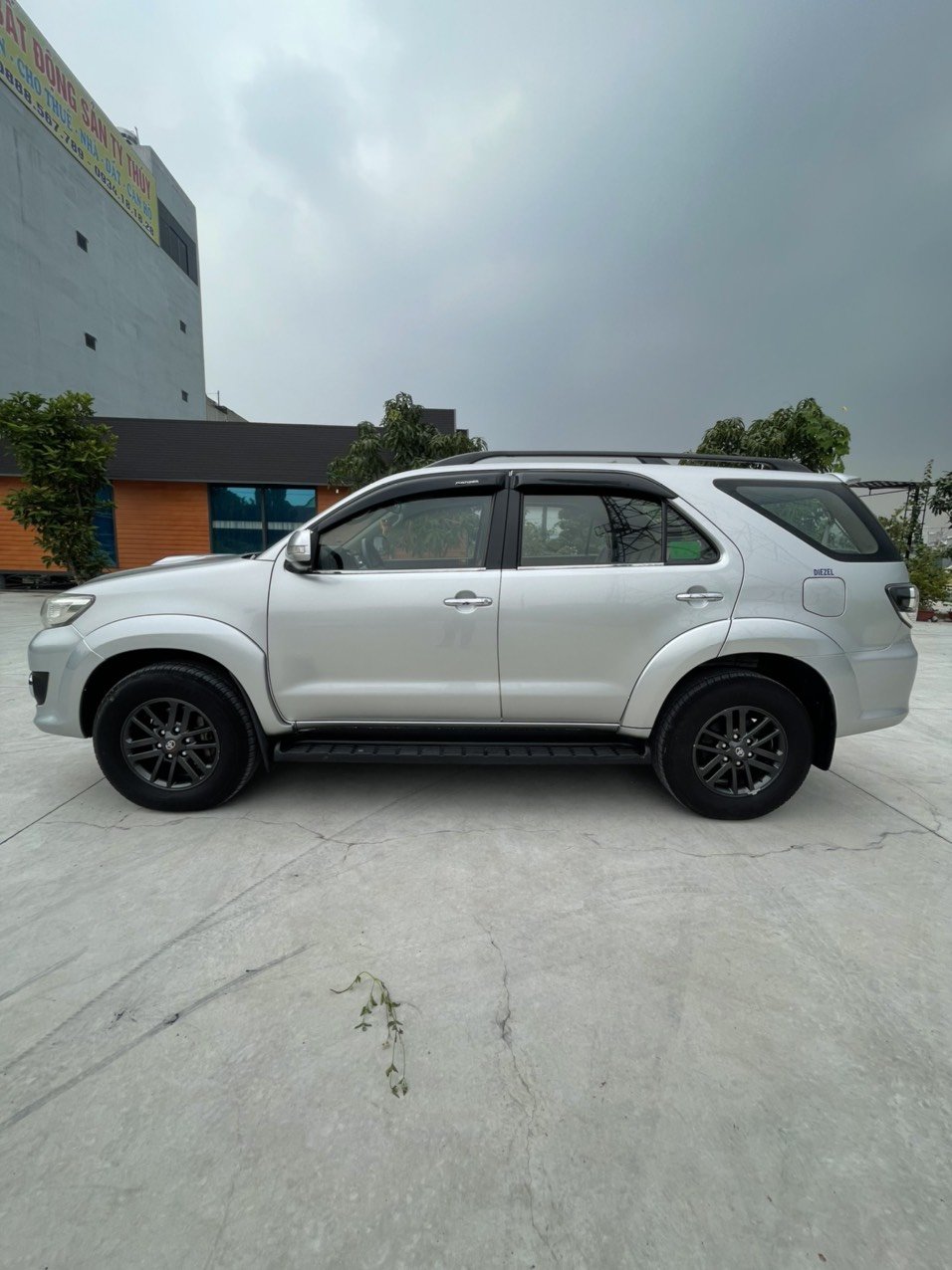 Toyota Fortuner 2016 - Siêu mới - Xe số sàn, máy dầu