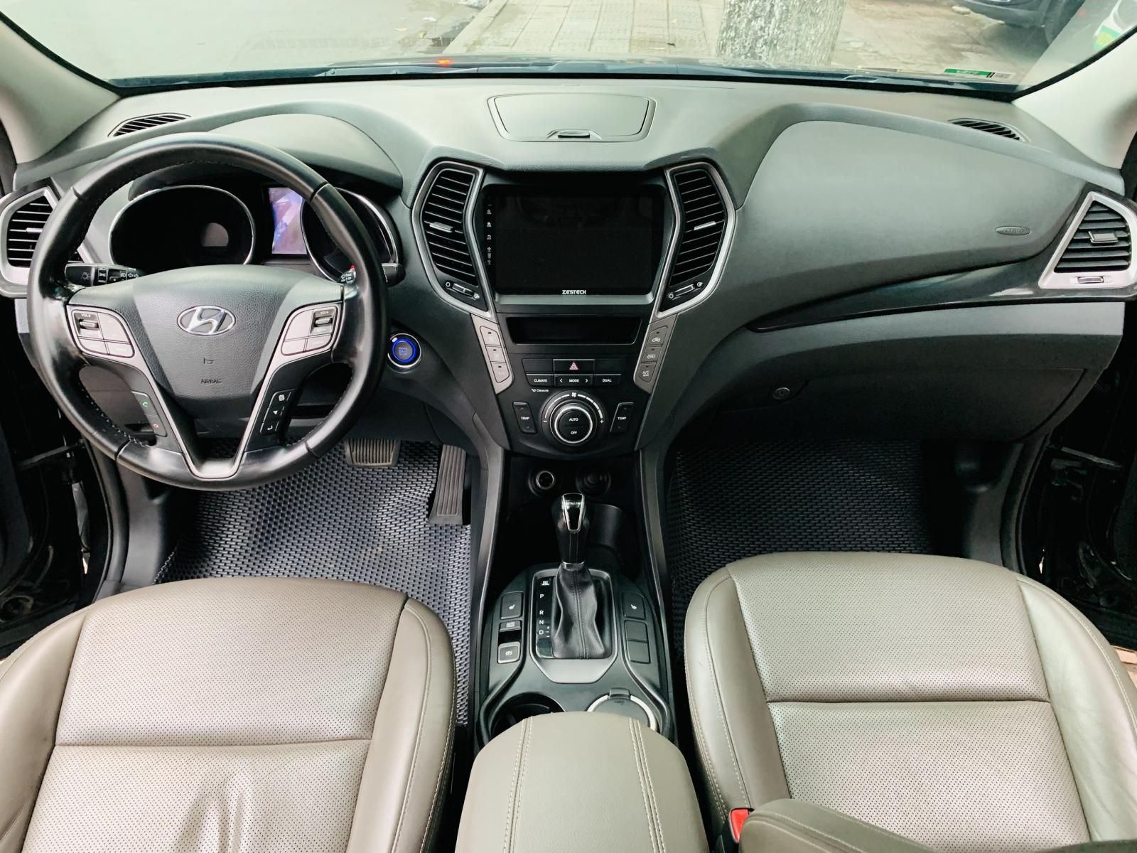 Hyundai Santa Fe 2015 - Biển HN tên tư nhân, chính chủ