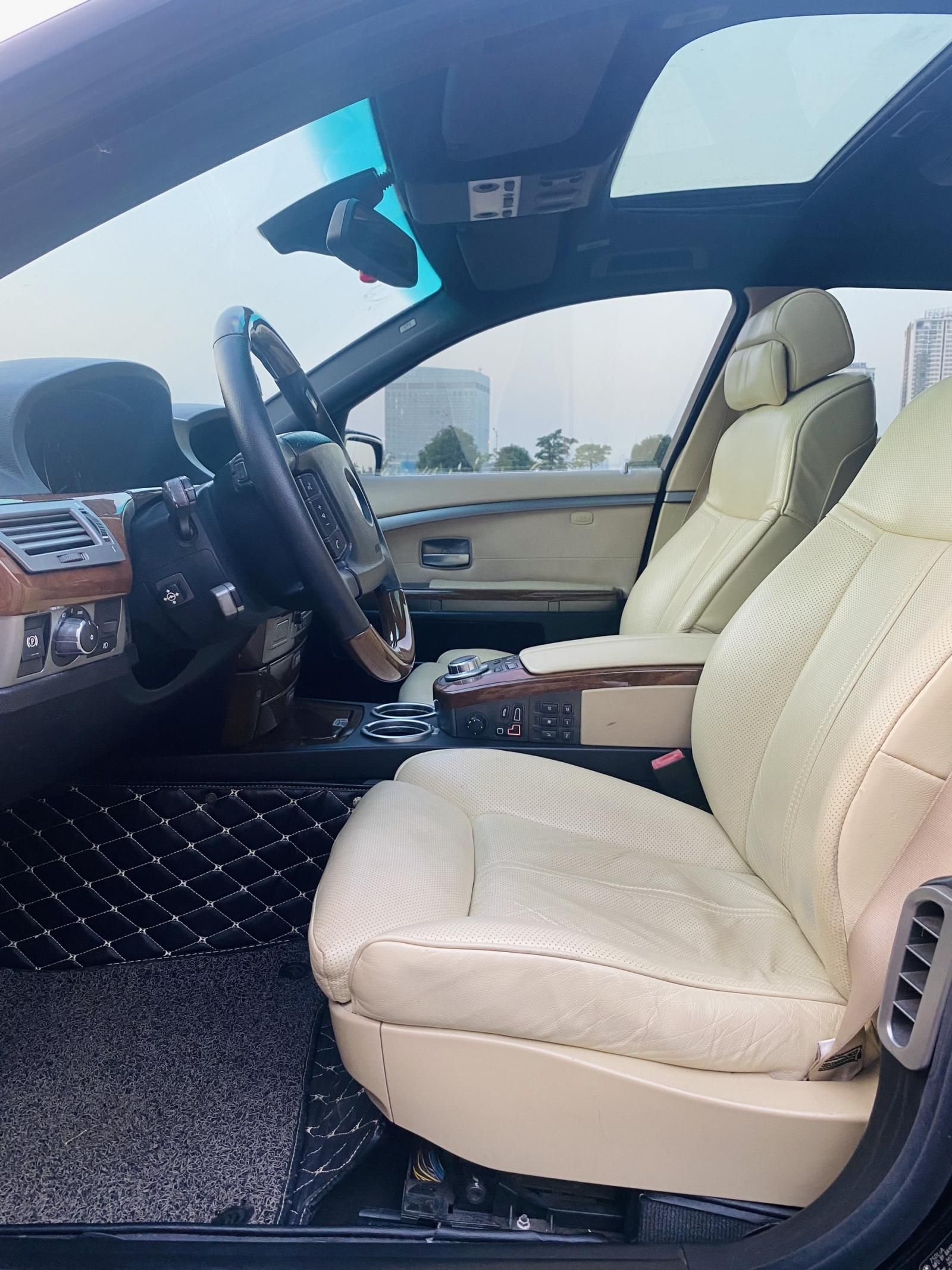 BMW 750Li 2005 - Xe màu đen, xe nhập