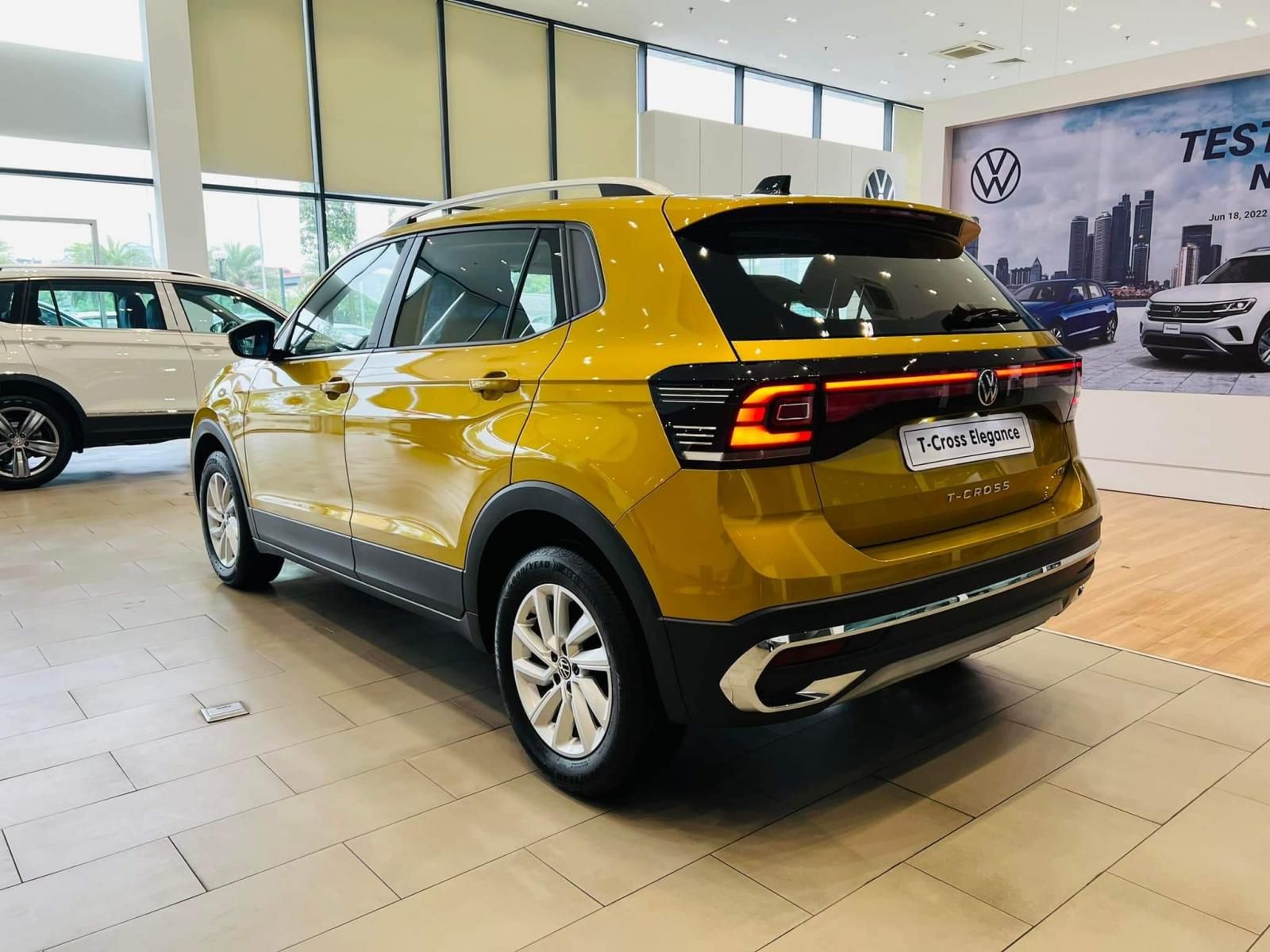 Volkswagen T-Cross 2022 - Ưu đãi 100% trước bạ + phụ kiện chính hãng