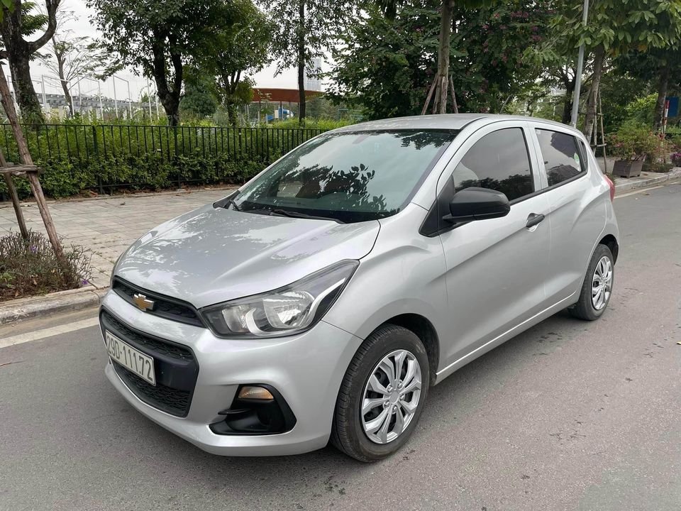 Chevrolet Spark 2016 - Xe vào nhiều đồ