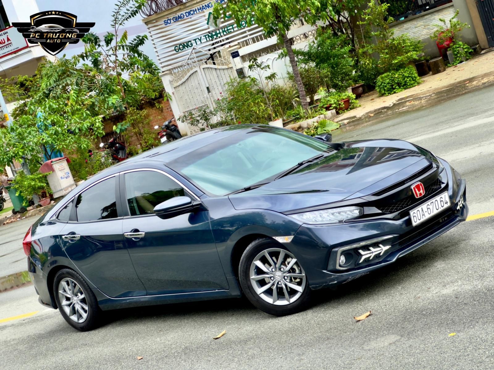 Honda Civic 2019 - Nhập Thái, odo chỉ 20.000km full phụ kiện xịn, cực lướt cần bán