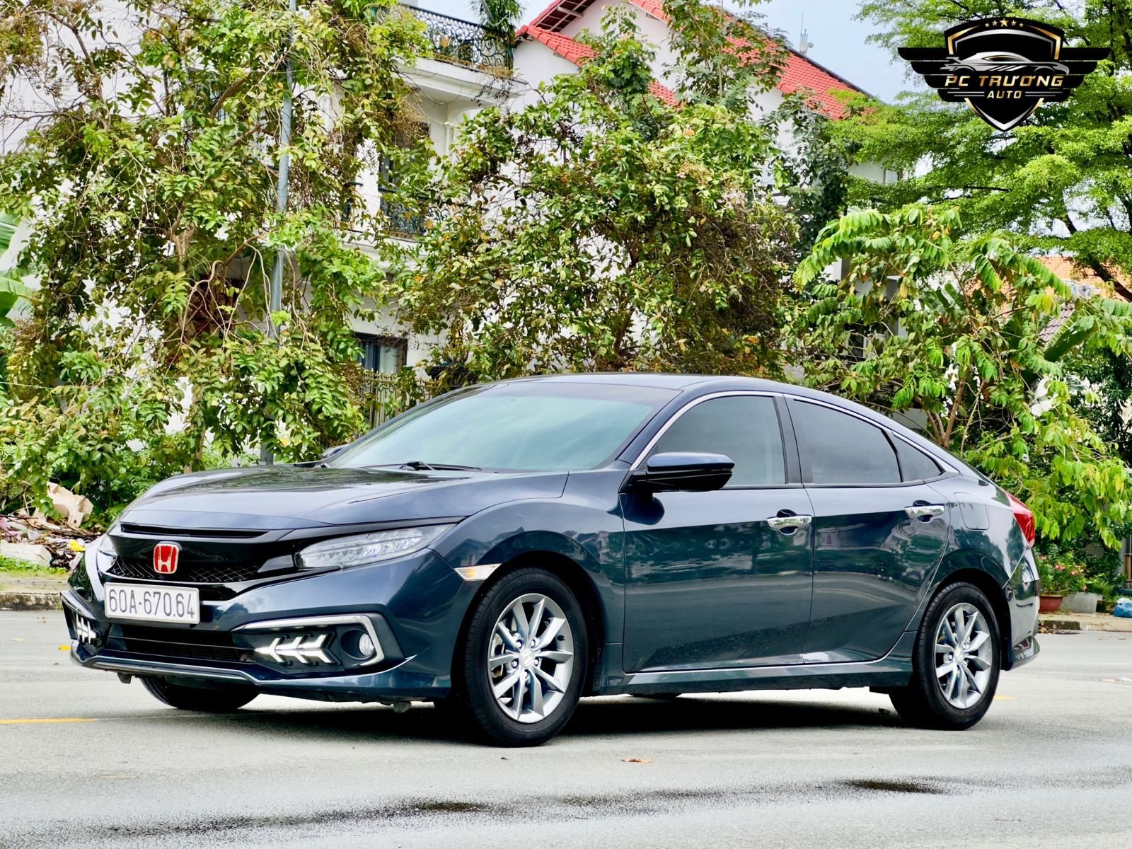 Honda Civic 2019 - Nhập Thái, odo chỉ 20.000km full phụ kiện xịn, cực lướt cần bán