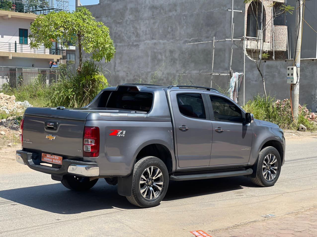 Chevrolet Colorado 2018 - Xe màu xám, giá chỉ 595 triệu