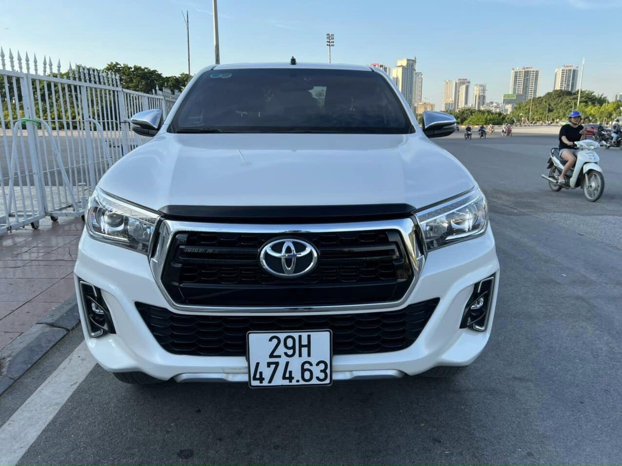 Toyota Hilux 2019 - Toyota Hilux 2019 số tự động