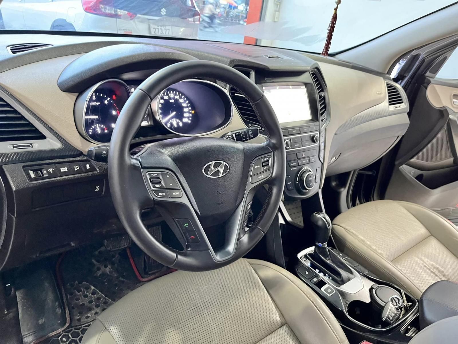 Hyundai Santa Fe 2018 - Full dầu số tự động