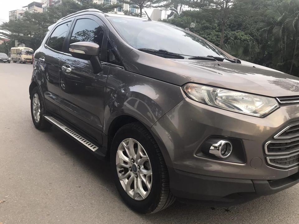 Ford EcoSport 2015 - Màu xám giá ưu đãi