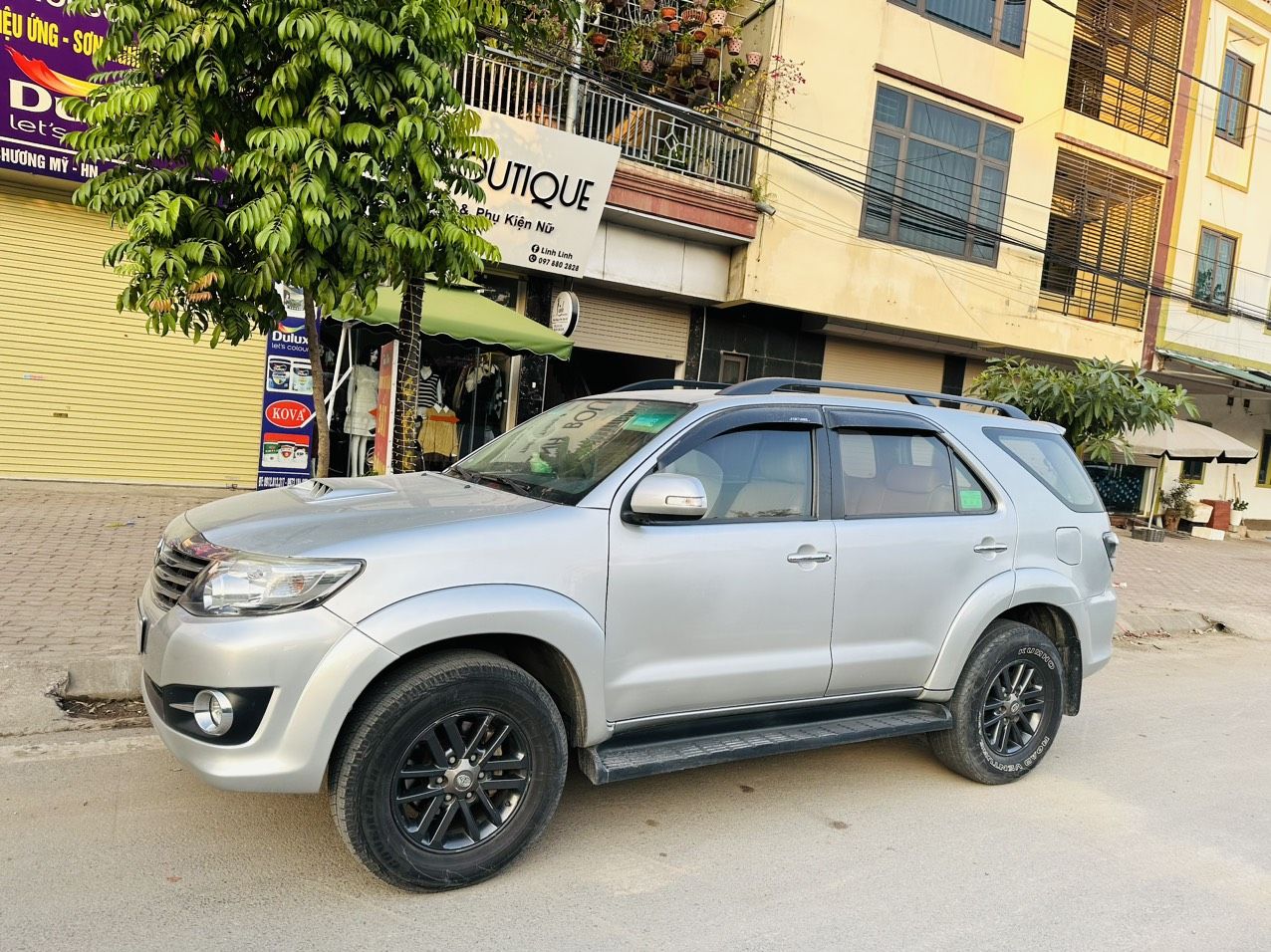 Toyota Fortuner 2016 - Số sàn máy dầu chắc tay, xe còn mới không lỗi nhỏ - Giá yêu thương