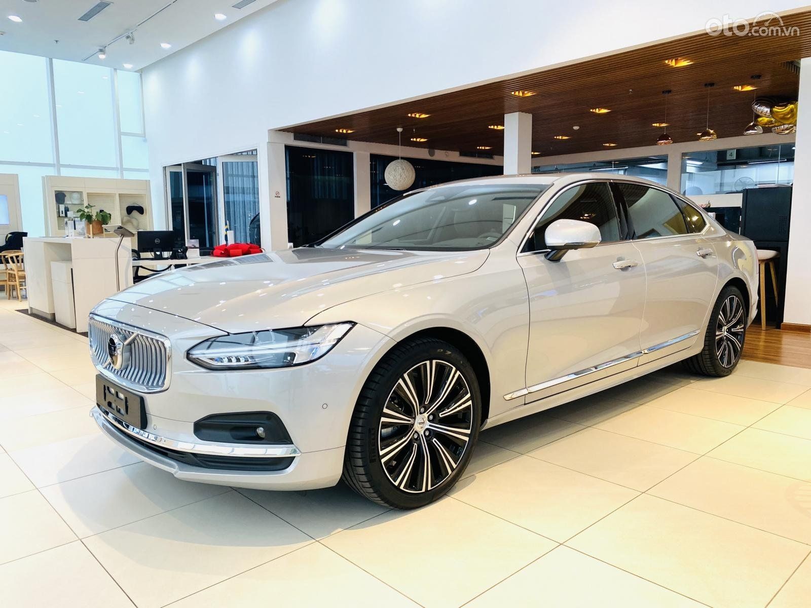 Volvo S90L 2022 - Miễn phí 3 năm bảo dưỡng