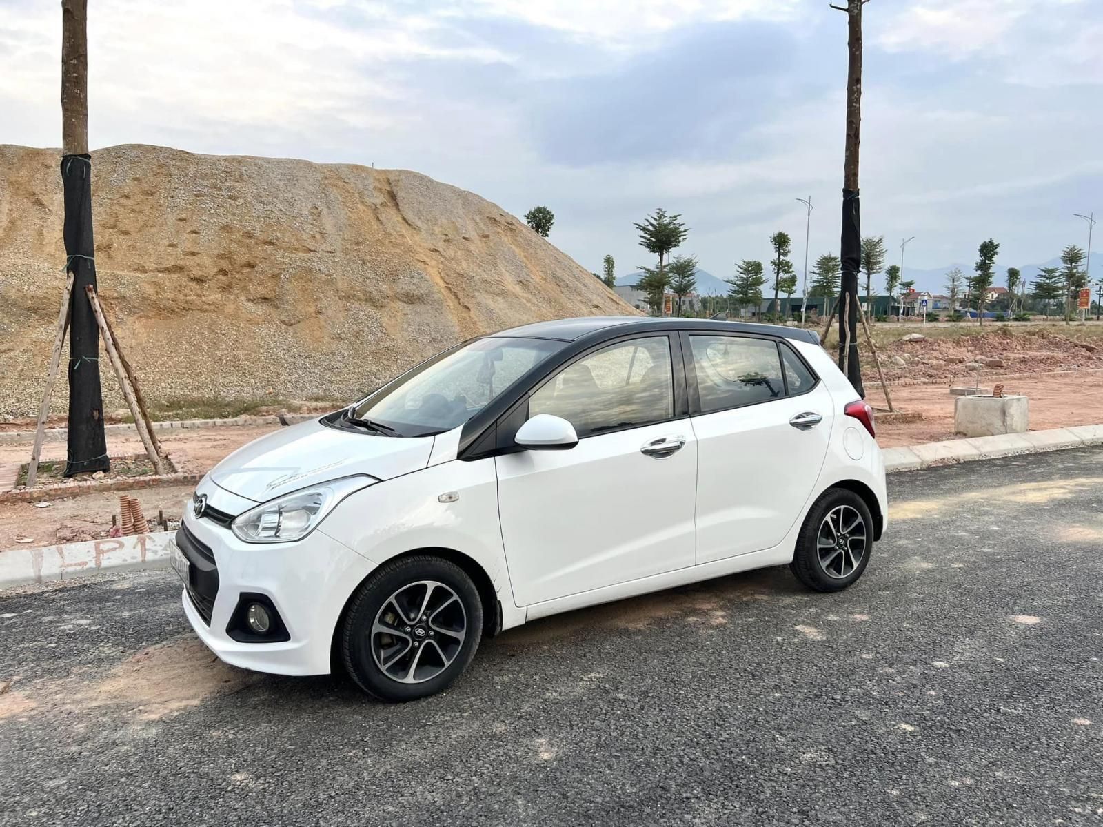 Hyundai i10 2016 - Hyundai i10 2016 số sàn