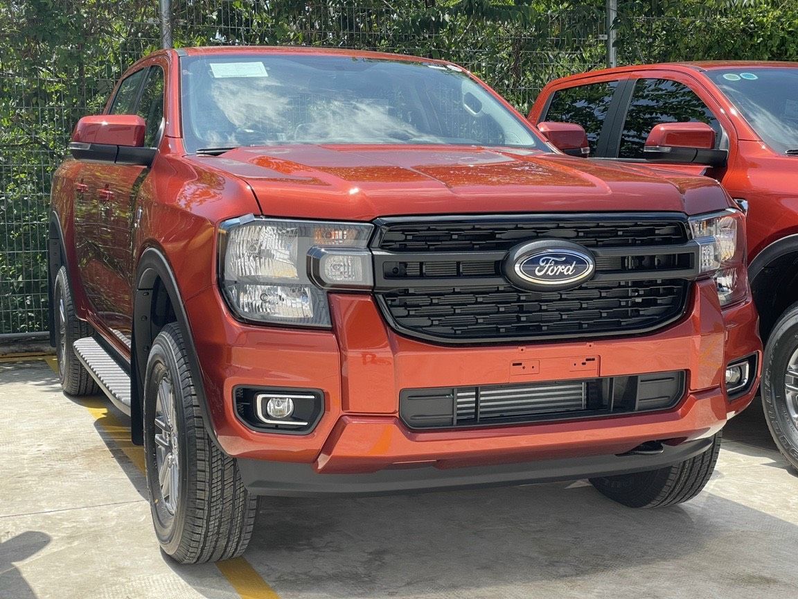 Ford Ranger 2022 - Sẵn xe giao ngay - Tặng gói phụ kiện chính hãng - Hỗ trả góp lãi suất ưu đãi