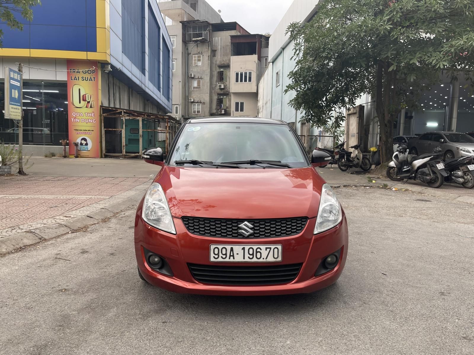 Suzuki Swift 2017 - Màu đỏ, 380 triệu