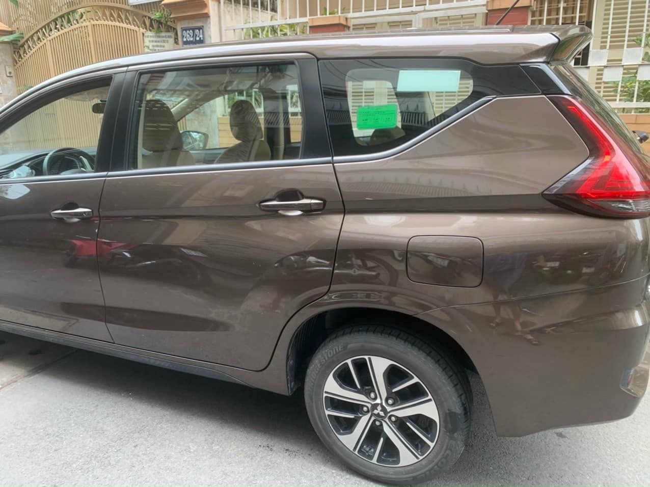 Mitsubishi Xpander 2019 - Màu nâu, số sàn