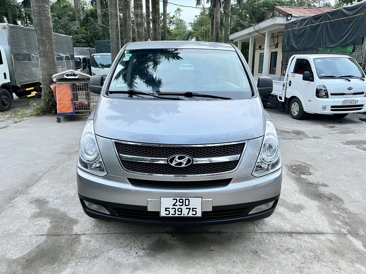 Hyundai Grand Starex 2015 - Bán xe tải van 3 chỗ, máy dầu, số sàn