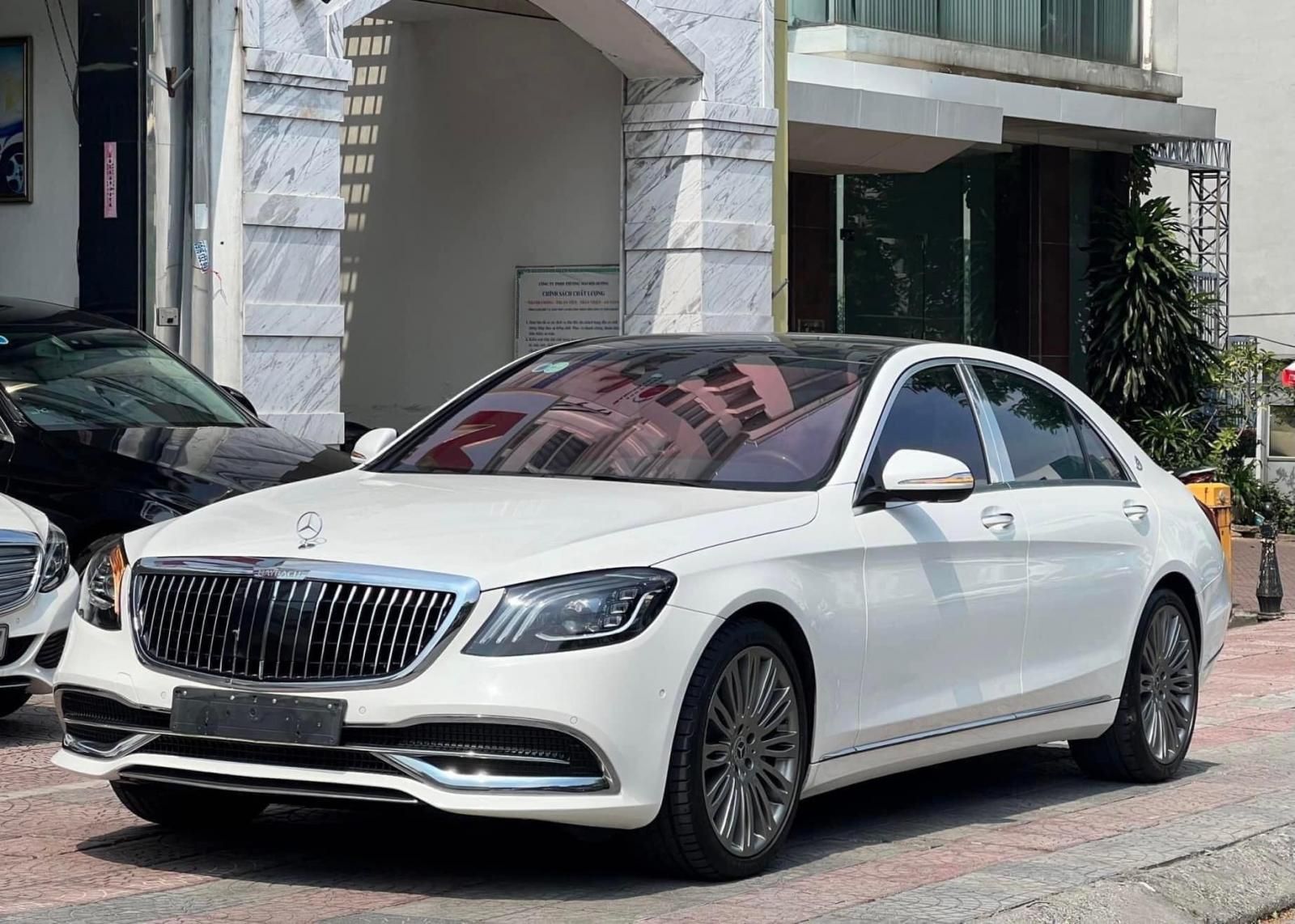 Mercedes-Benz S 450L 2018 - Xe màu trắng