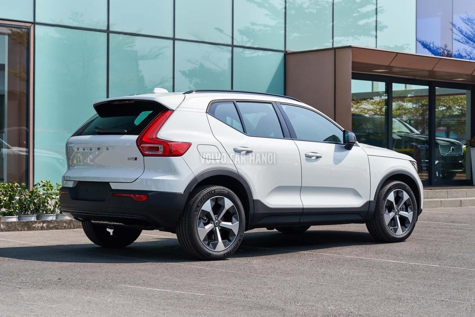 Volvo XC40 2023 - Lãi suất 0% - Tặng bảo hiểm vật chất - Hỗ trợ phí trước bạ