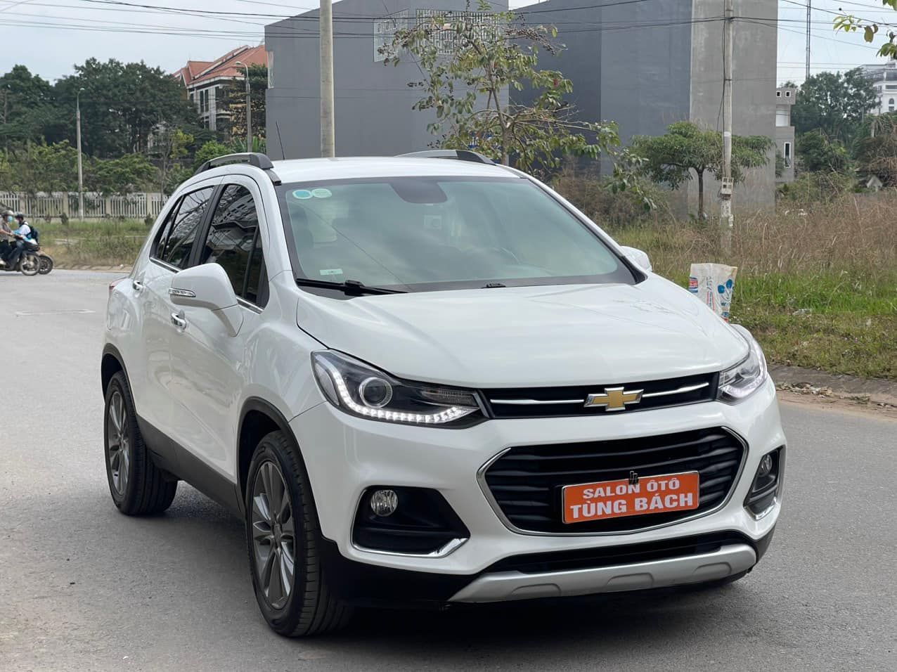 Chevrolet Trax 2016 - Màu trắng, giá 430tr