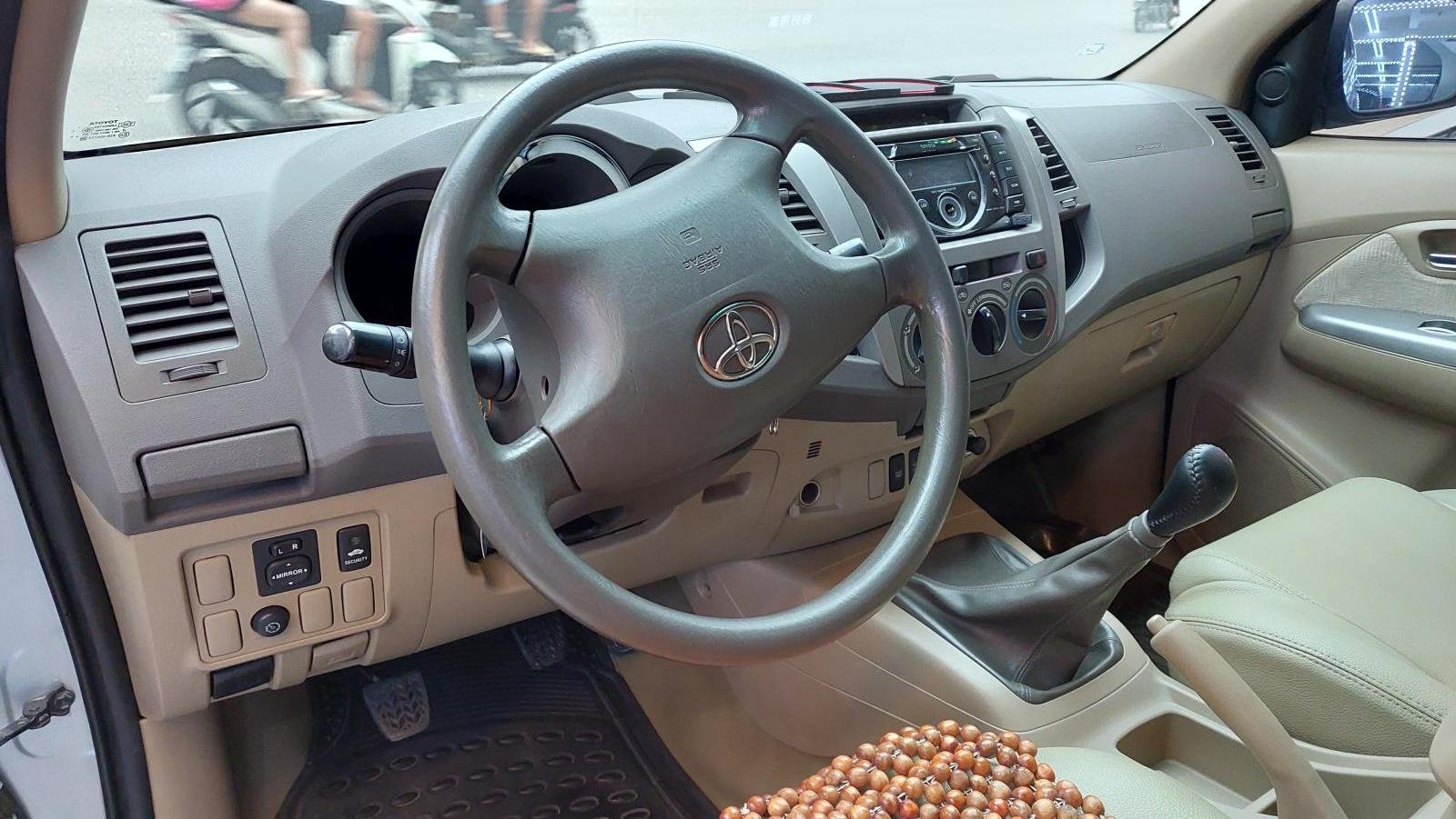 Toyota Fortuner 2009 - Bán xe số sàn một cầu