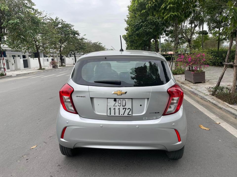 Chevrolet Spark 2016 - Xe vào nhiều đồ