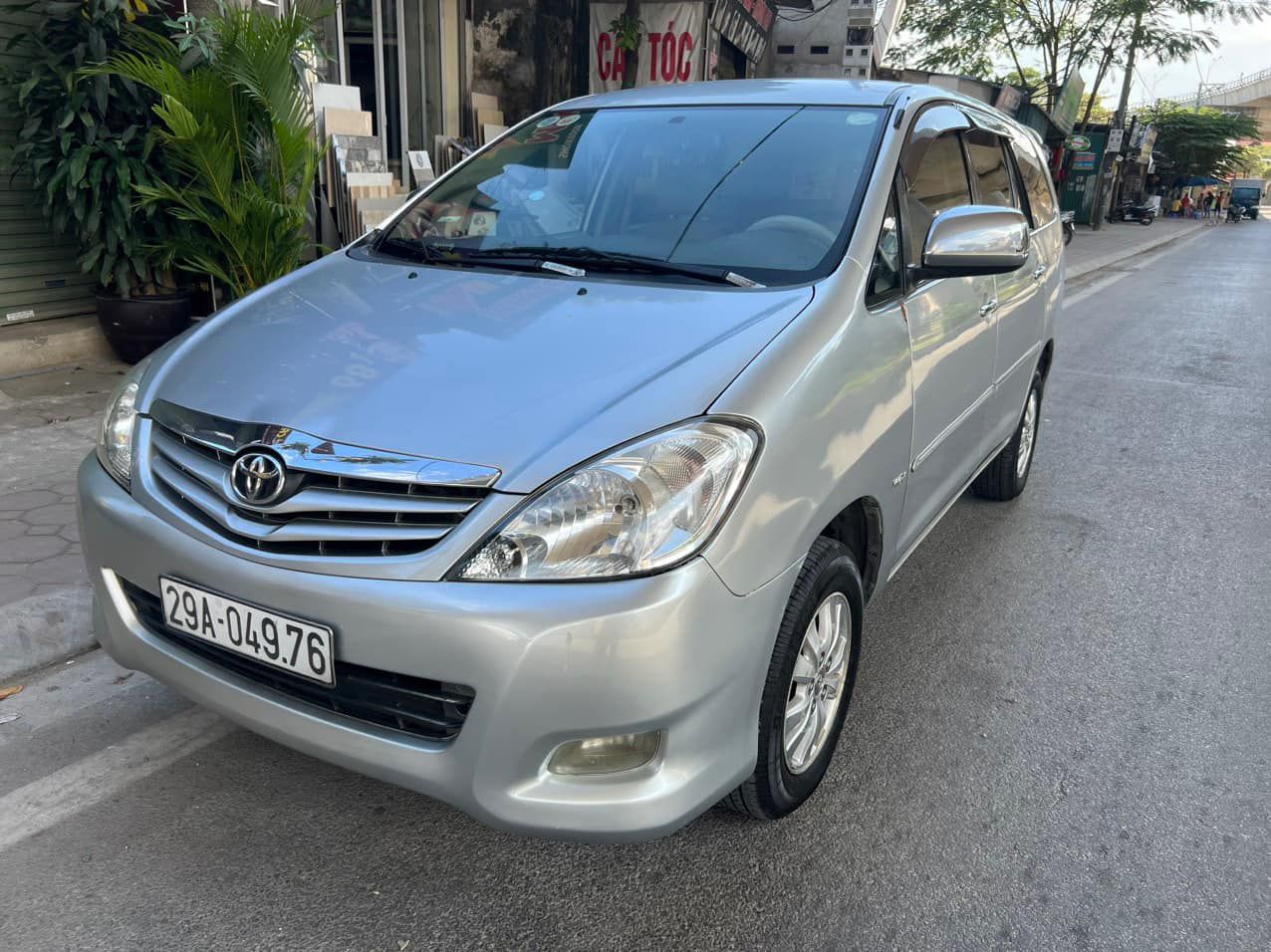 Toyota Innova 2011 - Nội ngoại thất còn rất đẹp