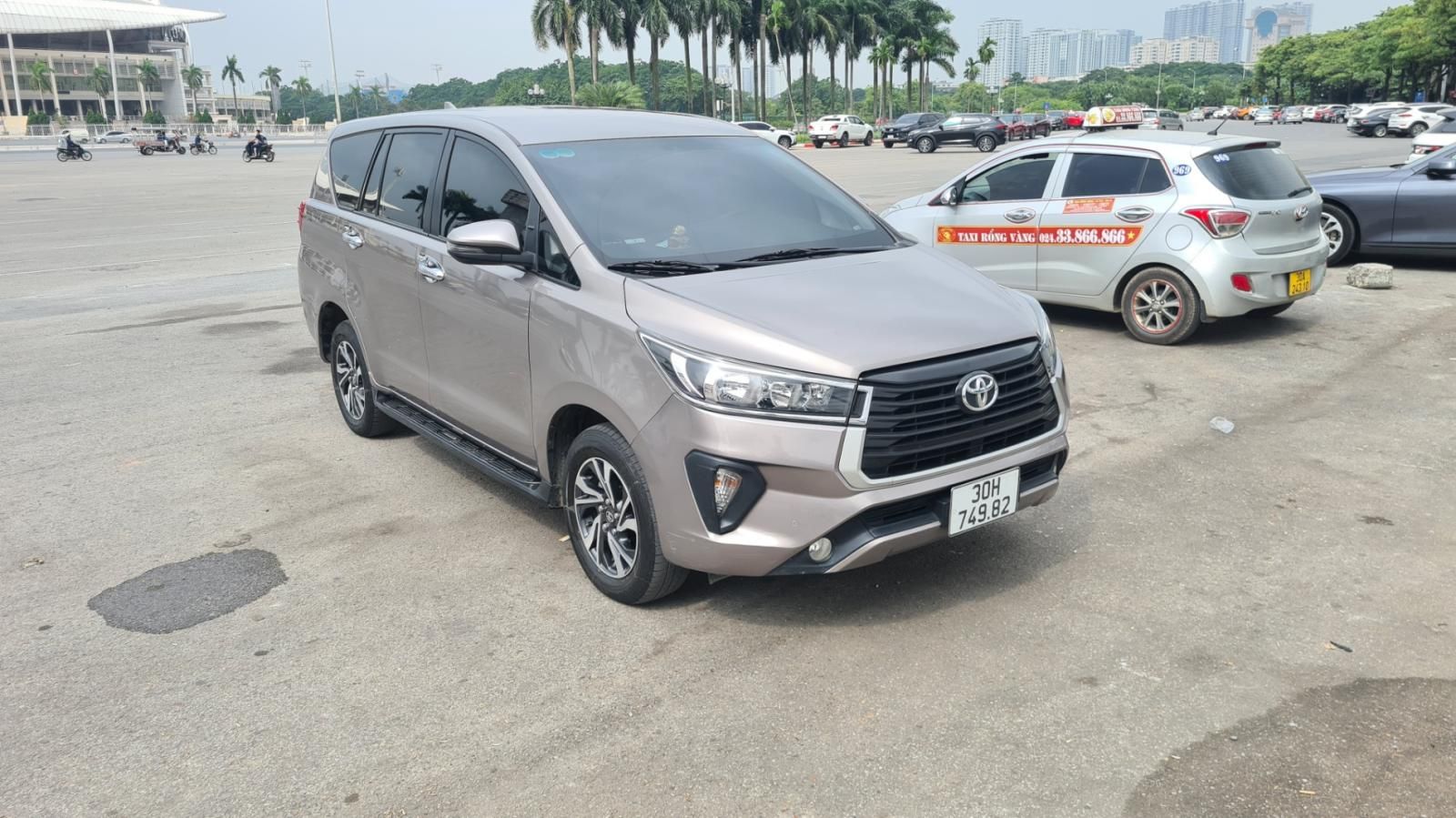 Toyota Innova 2020 - Cần bán xe đăng ký 2020 xe nhập giá 678tr