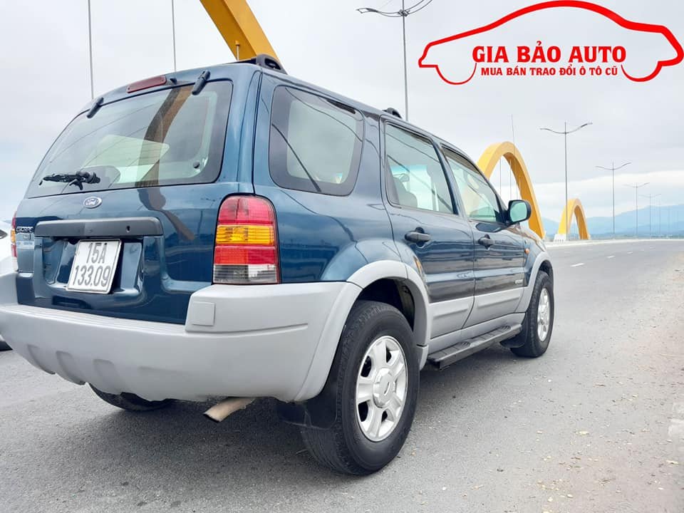 Ford Escape 2001 - Xe màu xanh lam