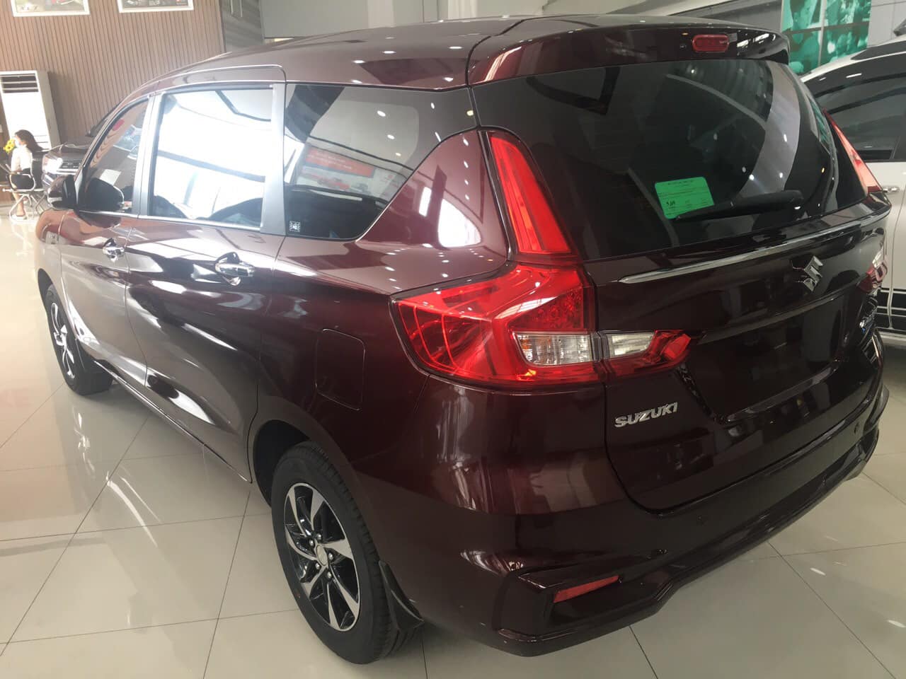 Suzuki Ertiga 2022 - Chỉ 100 triệu nhận xe Suzuki Ertiga Hybrid mới 2022.