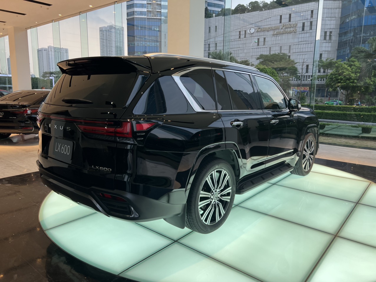 Lexus LX 600 2023 - ĐANG CÓ XE GIAO NGAY LEXUS LX600 MÀU ĐEN 2023.