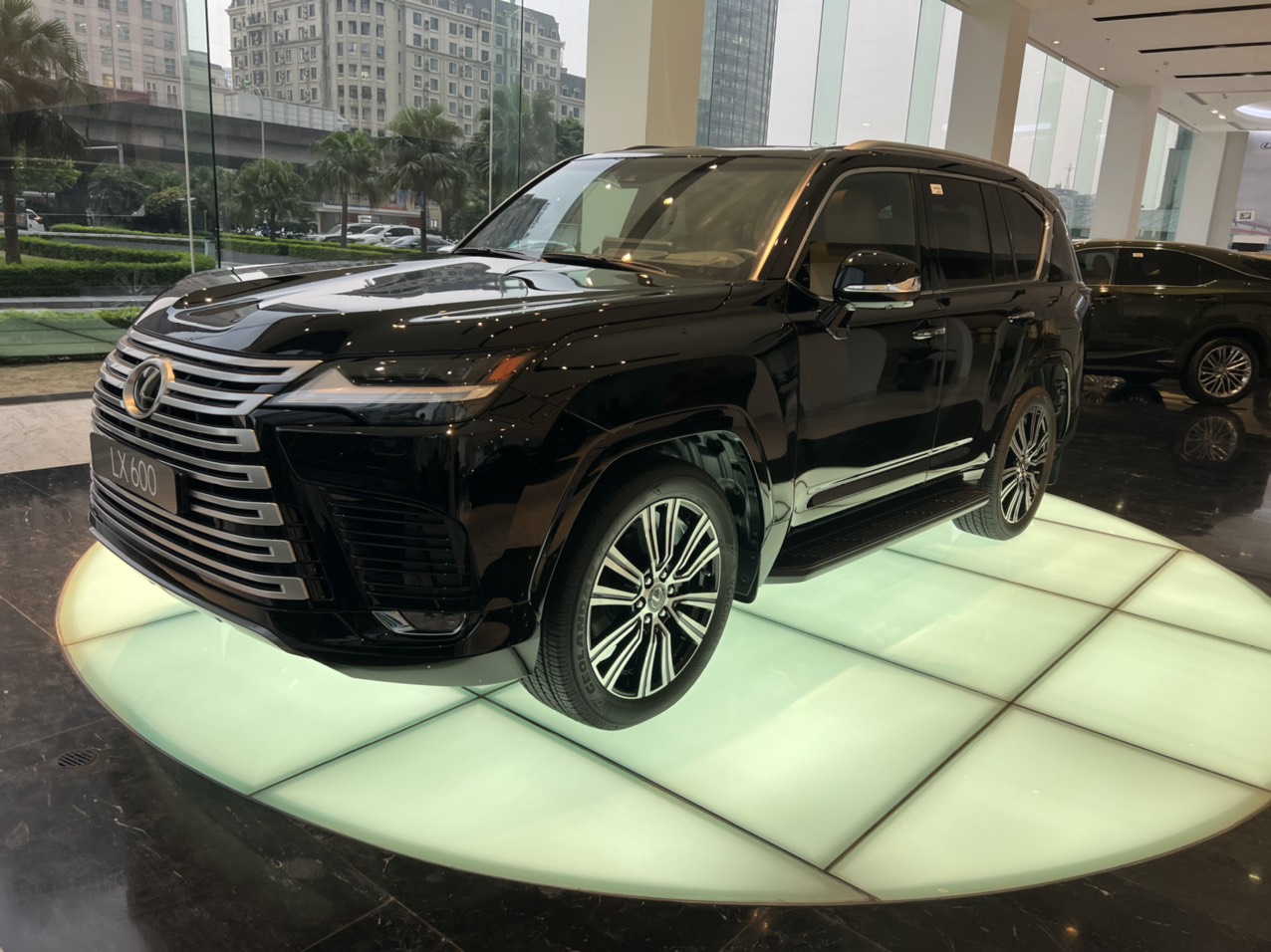 Lexus LX 600 2023 - ĐANG CÓ XE GIAO NGAY LEXUS LX600 MÀU ĐEN 2023.