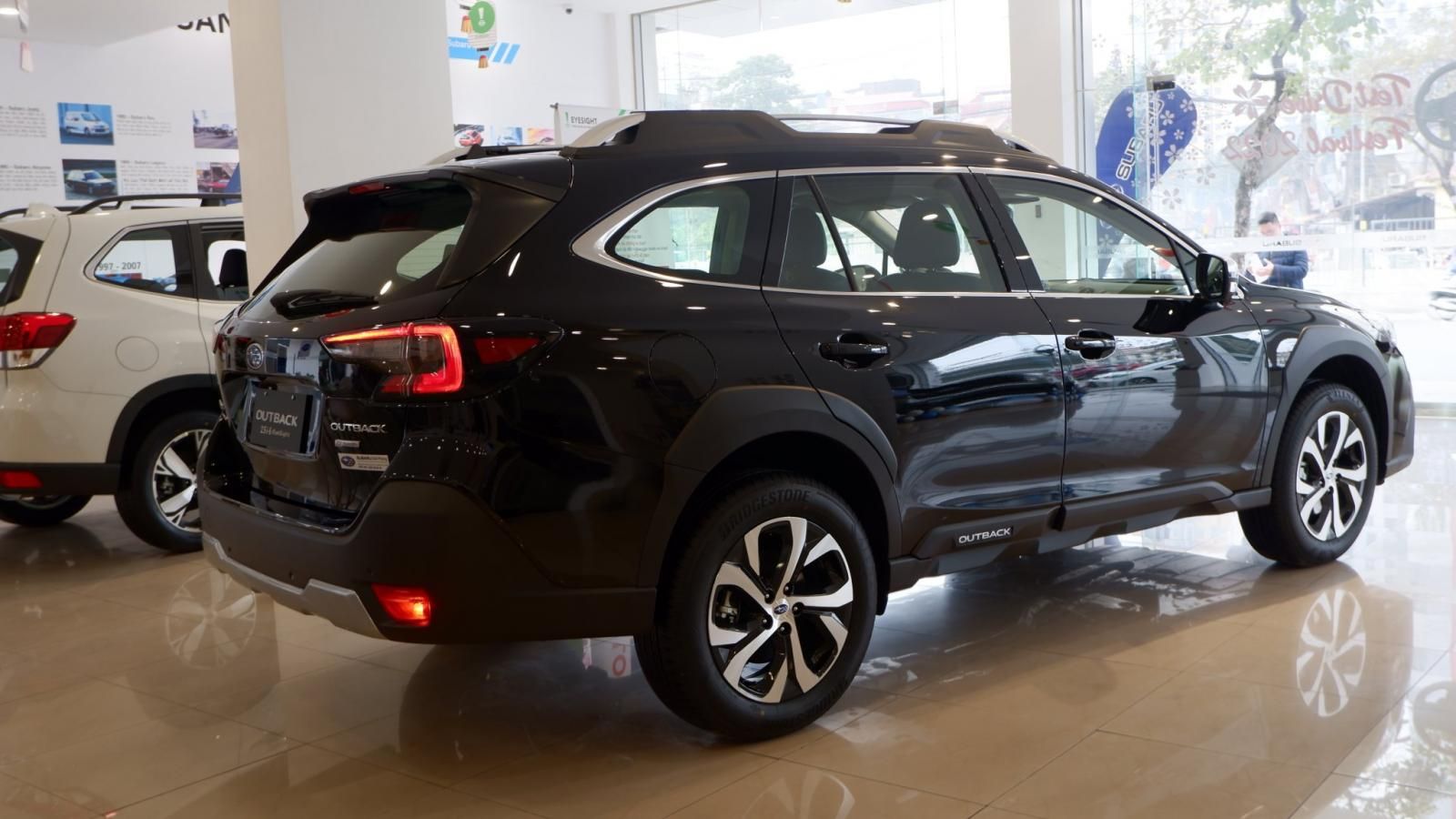 Subaru Outback 2022 - Xe nhập màu đen, giá tốt và nhiều ưu đãi khuyến mại khác