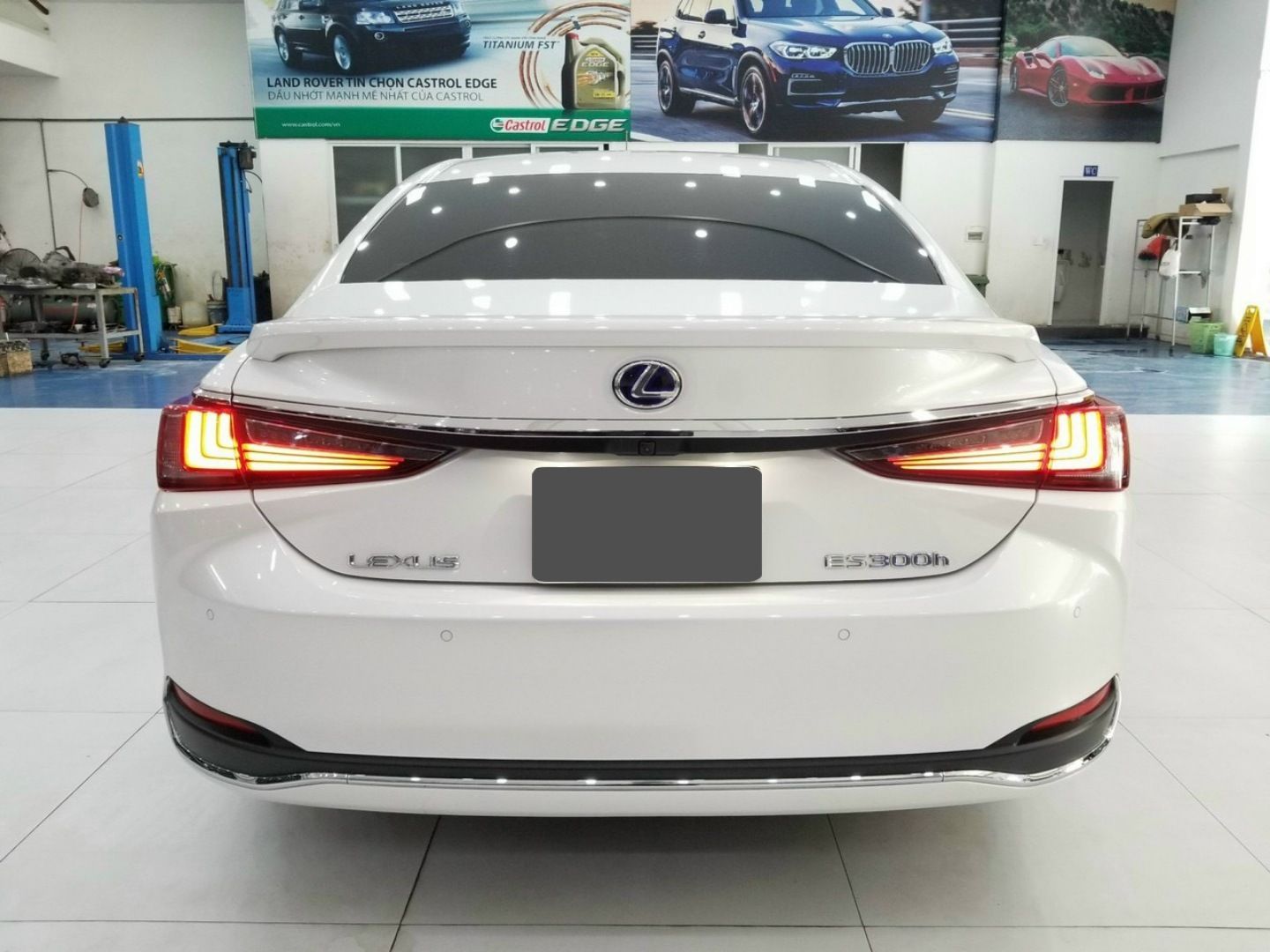 Lexus ES 300 2020 - Mới nhất thị trường, chạy cực ít