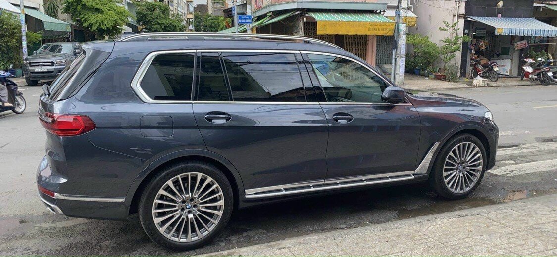 BMW X7 2020 - Xe màu xanh lam