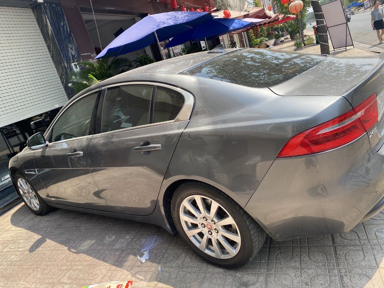 Jaguar XE 2015 - Bán xe công ty