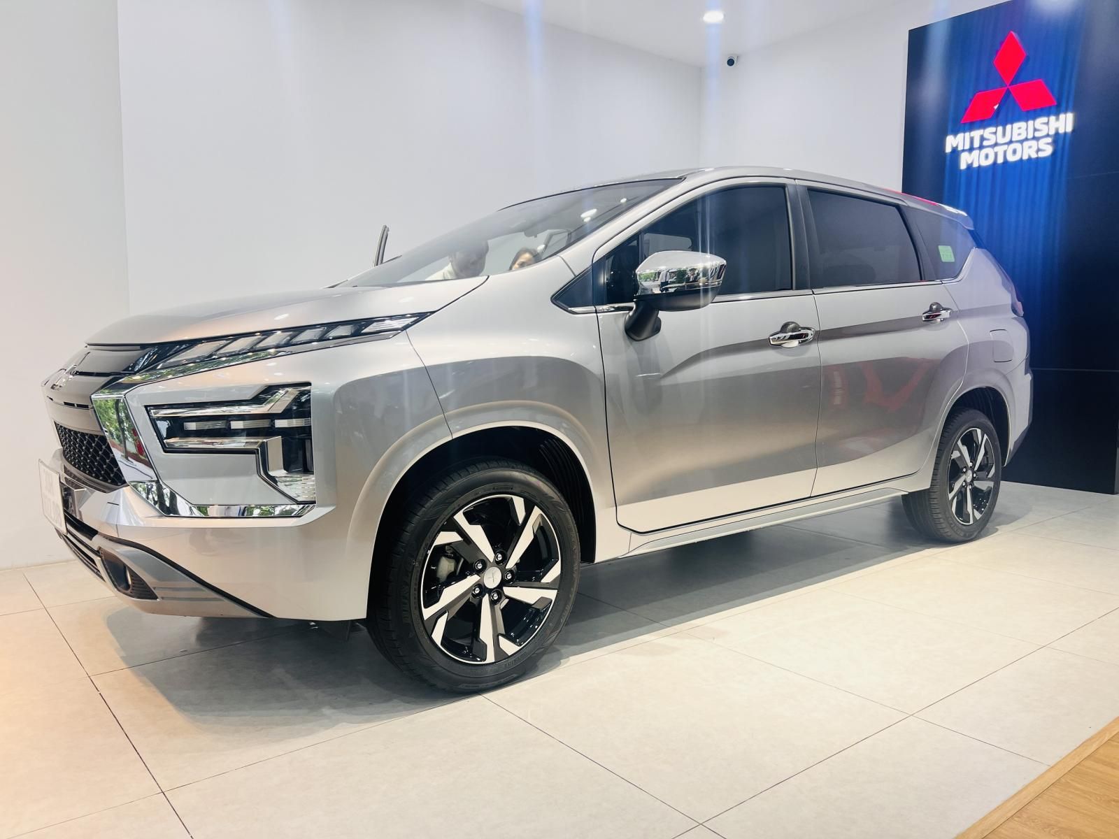 Mitsubishi Xpander 2023 - Hỗ trợ lên đến 100% phí trước bạ, sẵn hàng giao ngay, không cần ký chờ, siêu ưu đãi trong tháng