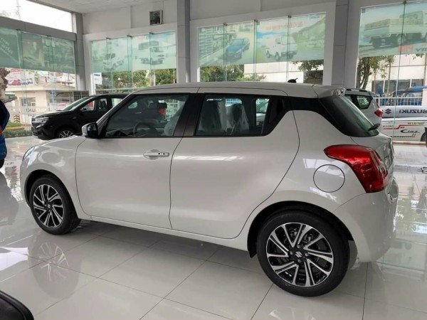 Suzuki Swift 2022 - Bảo hành 3 năm hoặc 100km