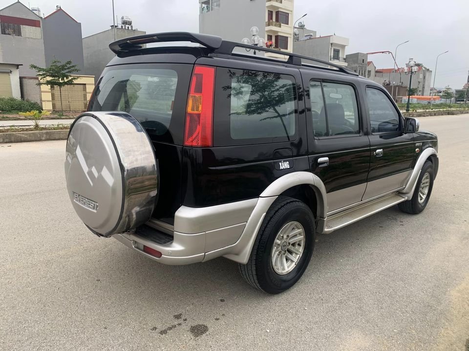 Ford Everest 2006 - Màu đen