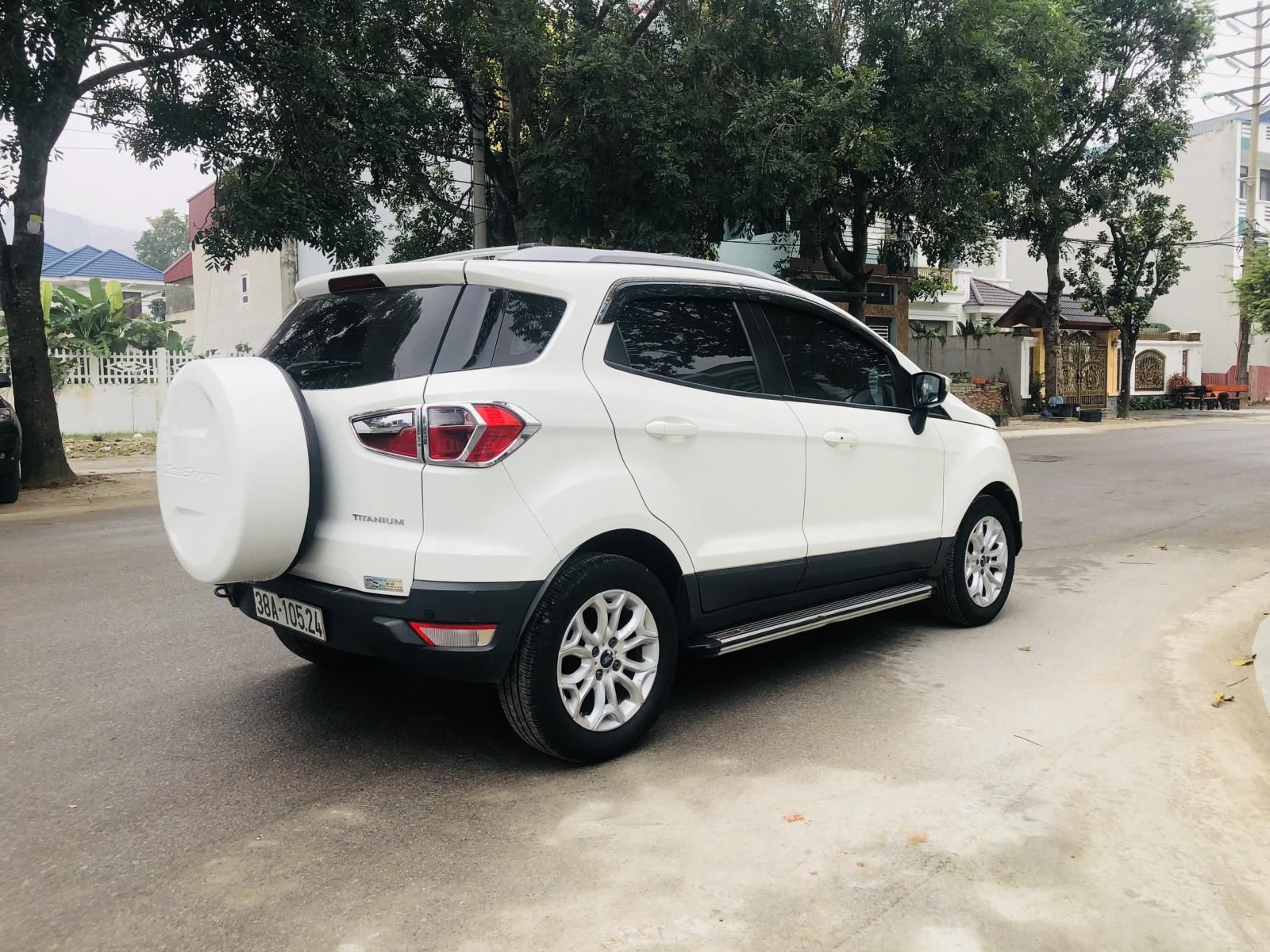 Ford EcoSport 2015 - Xe gia đình đẹp long lanh