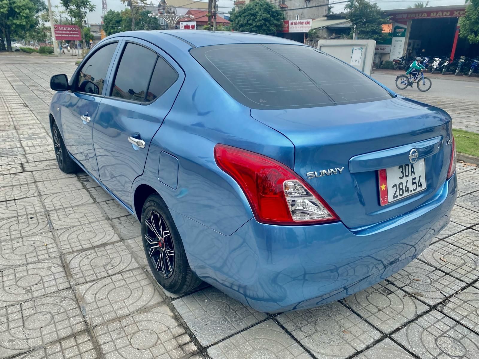 Nissan Sunny 2014 - Đăng ký lần đầu 2014, xe gia đình, giá chỉ 205tr