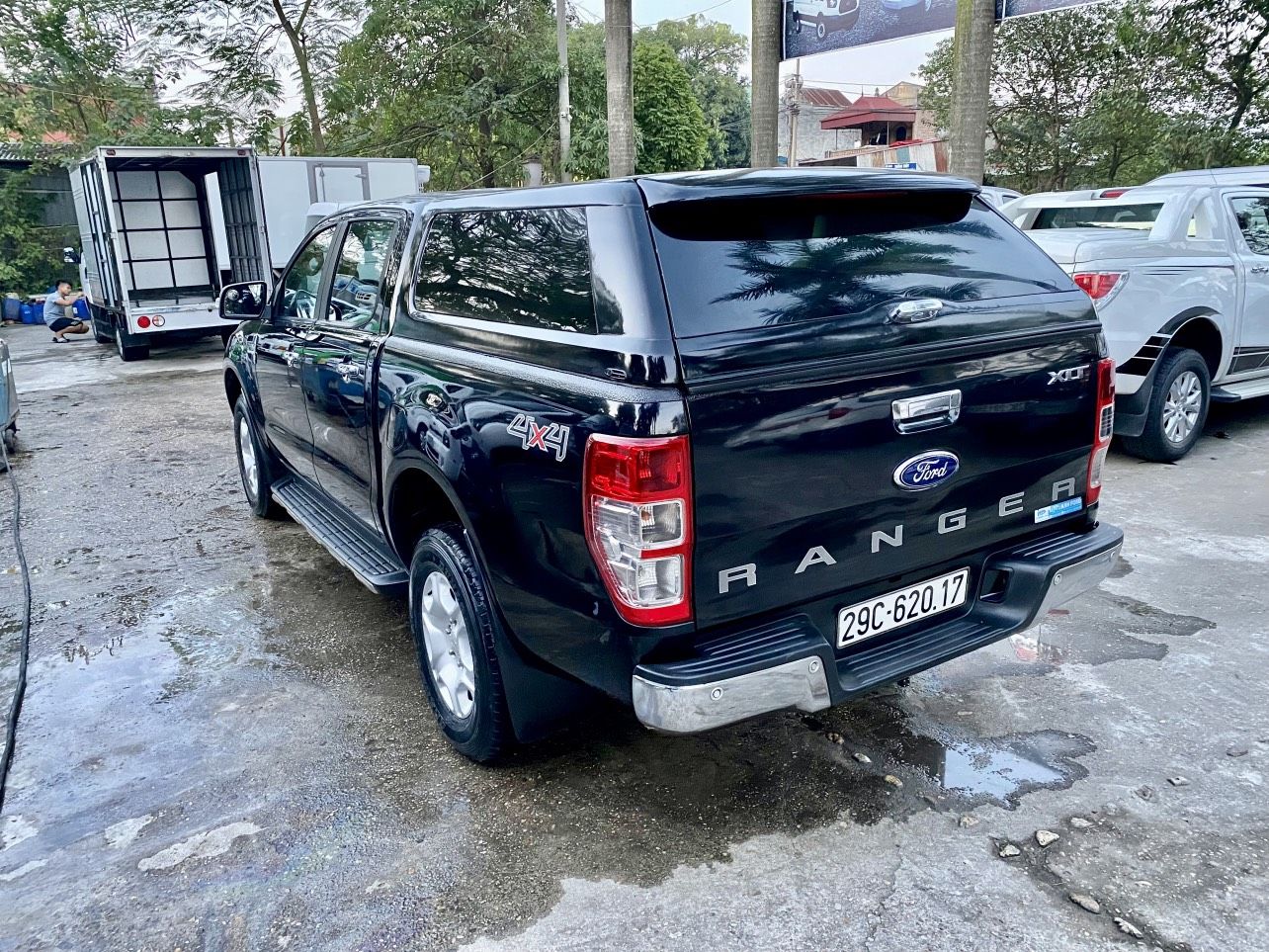 Ford Ranger 2015 - Bán xe 2 cầu điện, số sàn, máy dầu, đời 2015 phom mới như 2016