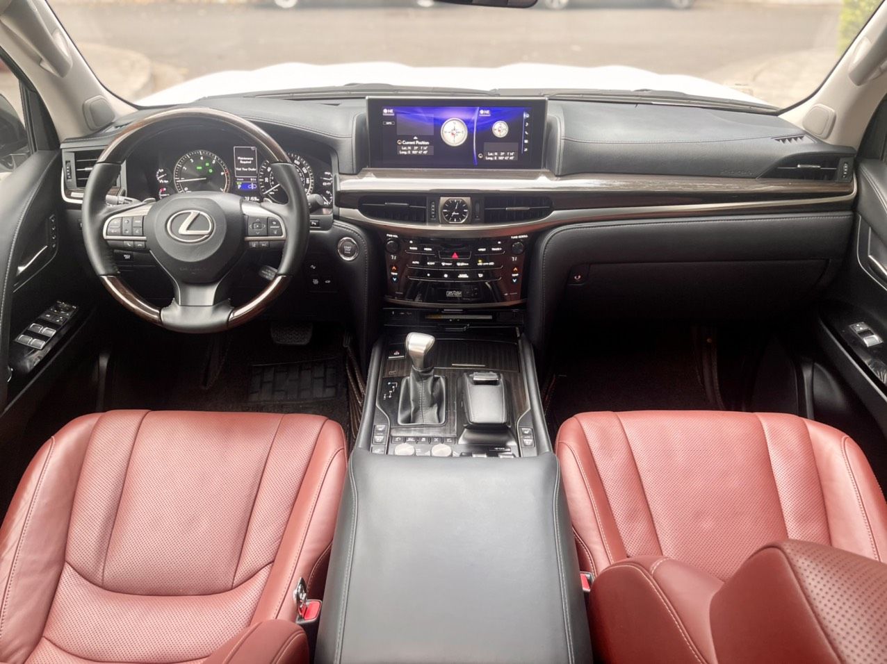 Lexus LX 570 2015 - Bán xe màu trắng